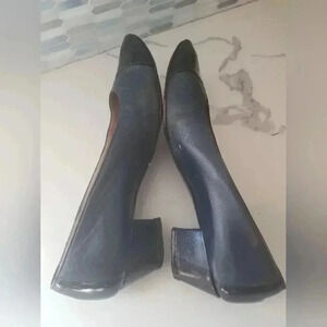 Vintage Delman navy heels